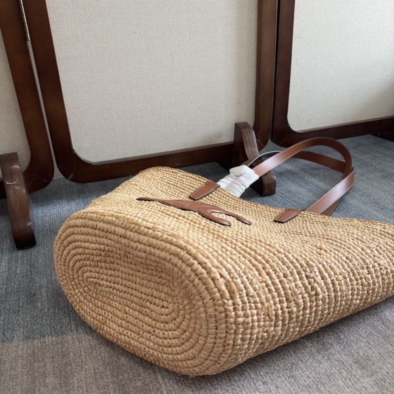 Ce1i*e bucket bags